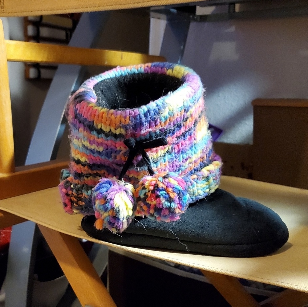 Kids Slippers Size S (12)